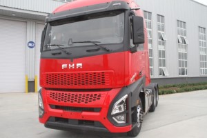 一汽凌源新品滬尊S200正式發(fā)布  后浪時代的起航篇正式開啟