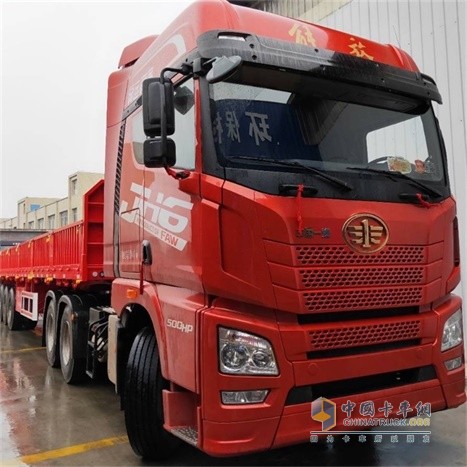 青汽JH6牽引定義車(chē)
