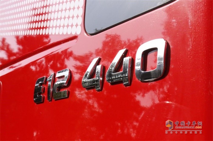 12L大排量，440ps、1950N·m動(dòng)力輸出
