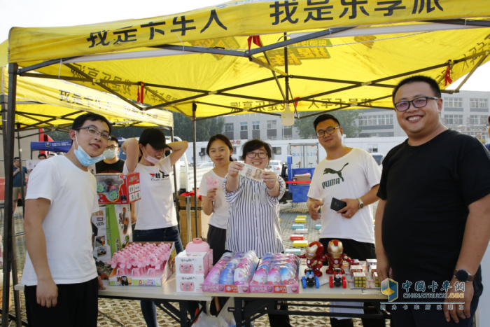 趣味套圈，歡樂(lè)無(wú)限
