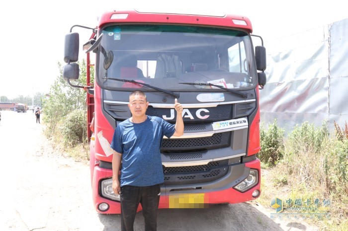 袁總為格爾發(fā)A5L載貨車(chē)點(diǎn)贊