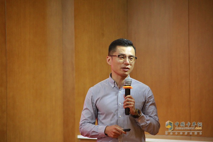 東風(fēng)康明斯發(fā)動機有限公司集團客戶部部長王奕佩深度解讀老友匯區(qū)域運營中心
