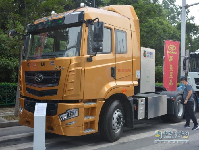 6×4充電版電動(dòng)牽引車