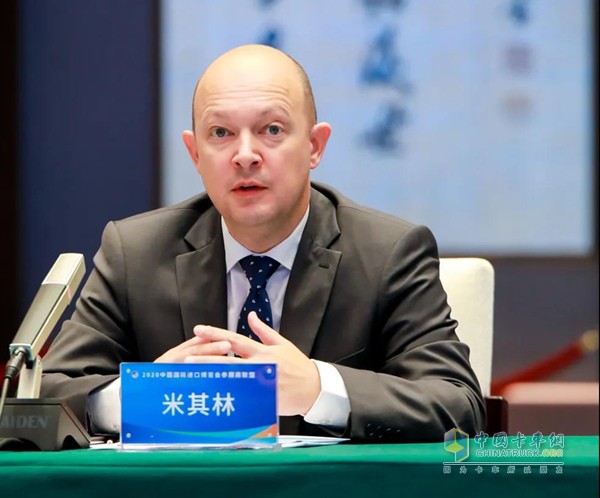 米其林大中華區(qū)總裁、首席執(zhí)行官偉書(shū)杰(Kamran Vossoughi)