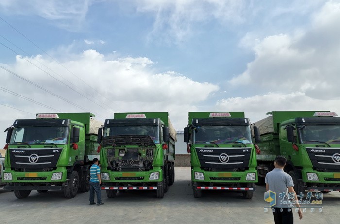 搭載福田康明斯X12發(fā)動(dòng)機(jī)歐曼智能渣土車