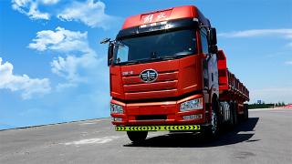 [圍爐話(huà)車(chē)]專(zhuān)、省、輕、舒 解放J6砂石款測(cè)評(píng)