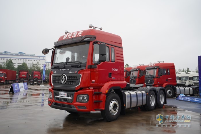 德龍M3000 S牽引車(chē)