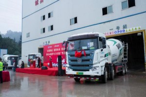 充電只要2小時(shí) 首批三一純電動(dòng)攪拌車交付云南用戶