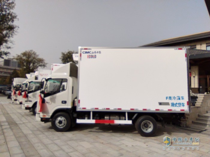 帥鈴國(guó)六安康動(dòng)力冷藏車(chē)