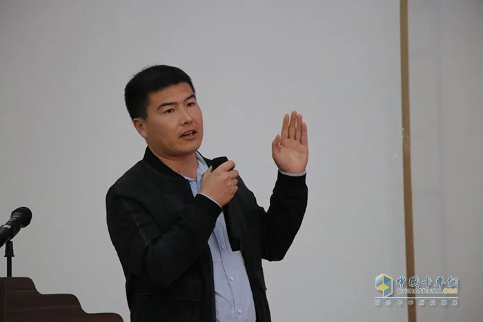 鑼響集團區(qū)域經(jīng)理王均明