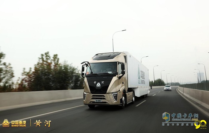 重汽黃河牽引車