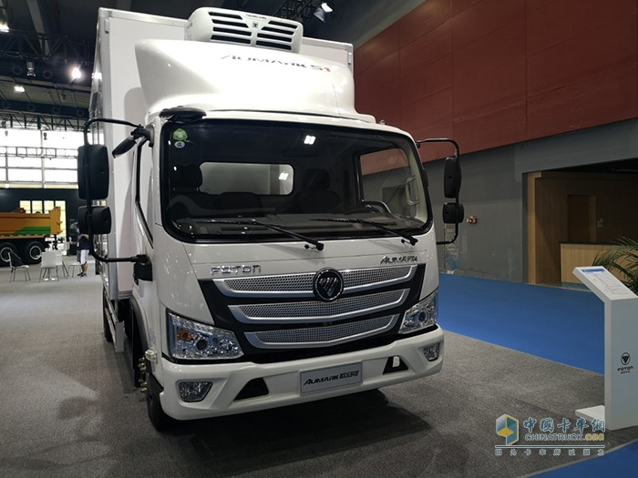 歐馬可S1超級(jí)輕卡冷藏車(chē)