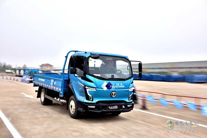 飛碟汽車我是卡車人大賽迎來總決賽 最后大獎(jiǎng)花落誰家？