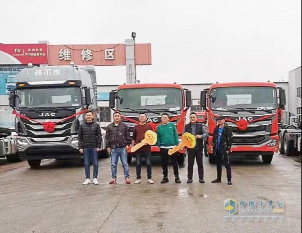 江淮格爾發(fā)  牽引車(chē) 重卡
