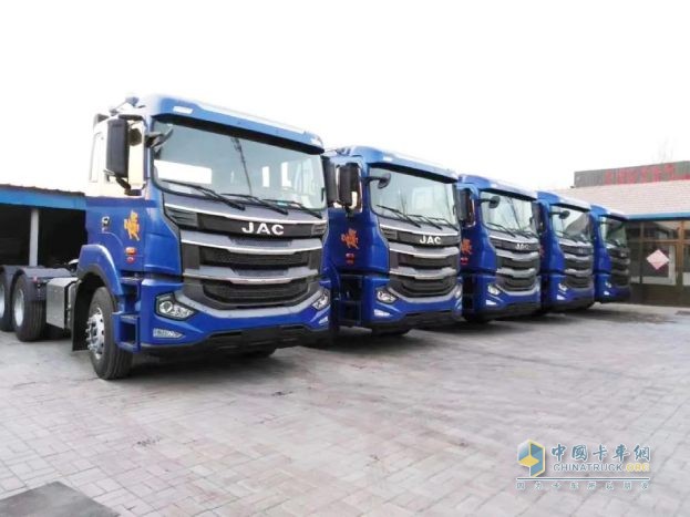 江淮格爾發(fā)  牽引車(chē) 重卡