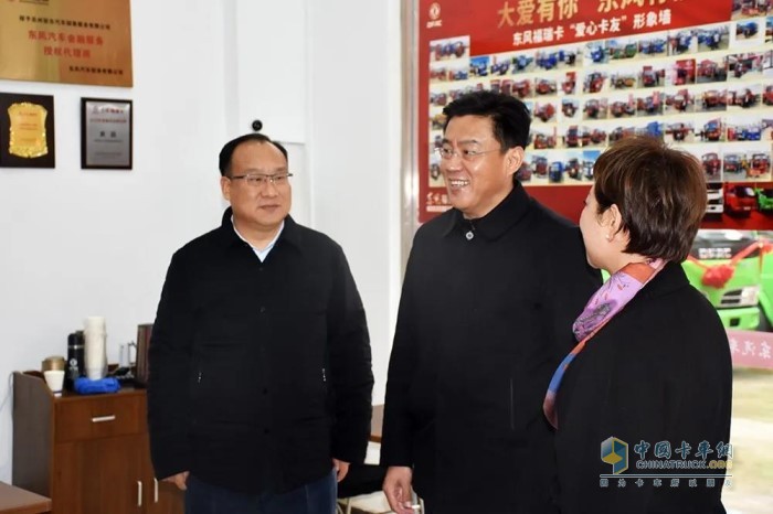 李軍智、熊繼海一行走訪蘇州聯(lián)東所在展場，聆聽一線市場聲音