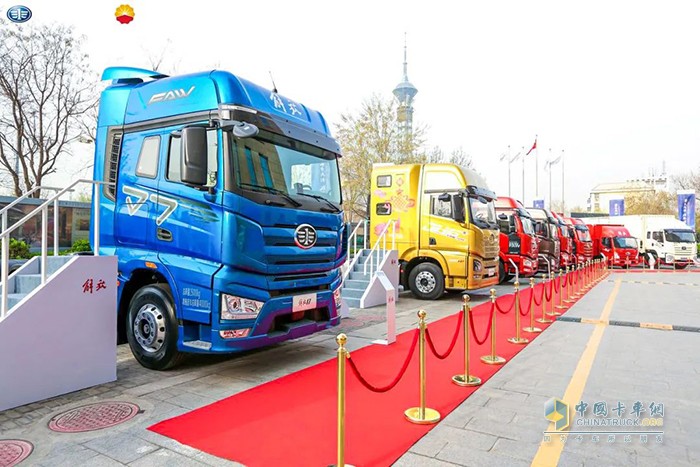 展車場