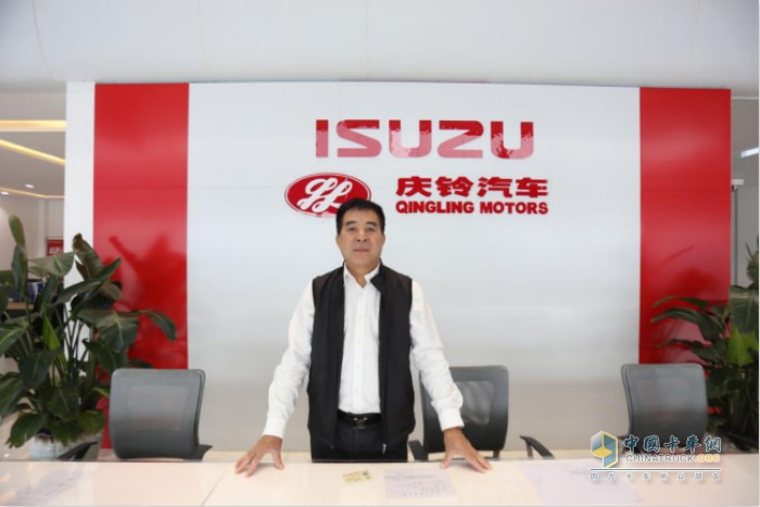 中山慶鈴旗艦店的董事長(zhǎng)吳偉森