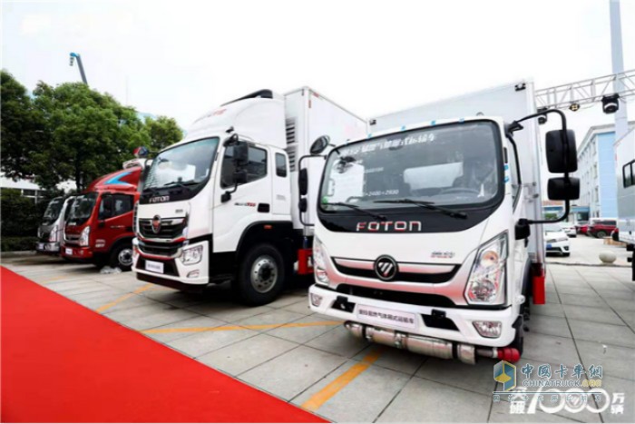 奧鈴專(zhuān)用車(chē)現(xiàn)場(chǎng)展示