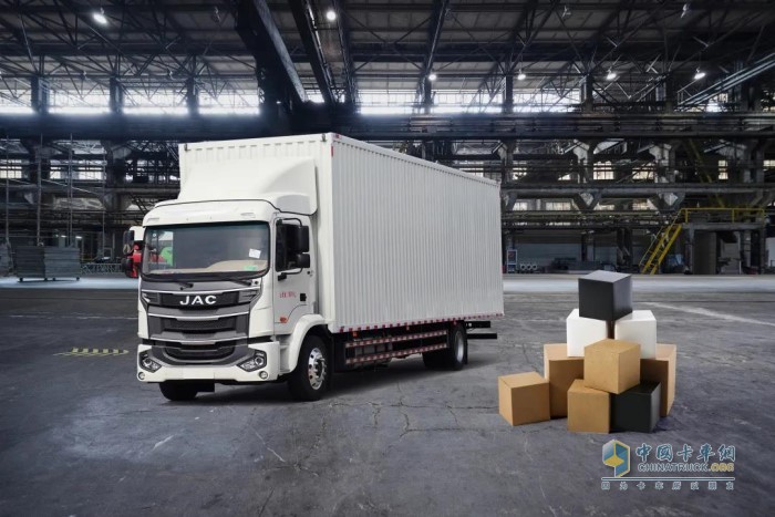 4×2車(chē)型無(wú)疑成為快遞這類(lèi)輕拋貨物的首選