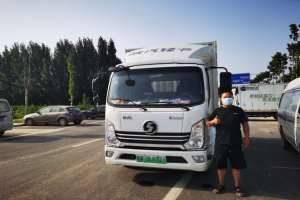 90后小伙兒選車不含糊，德龍K3000成為他創(chuàng)富新伙伴