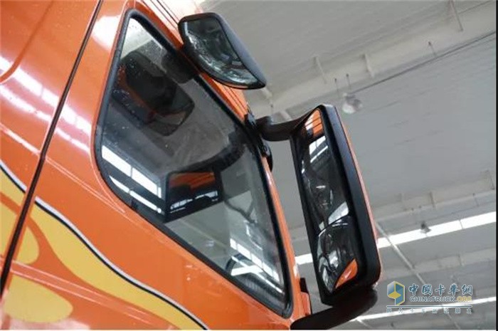 大運(yùn)重卡  N9H國(guó)六牽引車(chē)