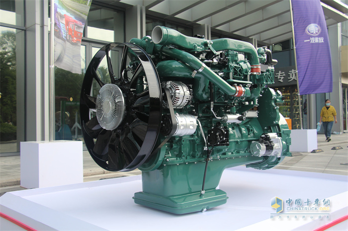 一汽解放,解放CA6SM4牽引車(chē),牽引車(chē)