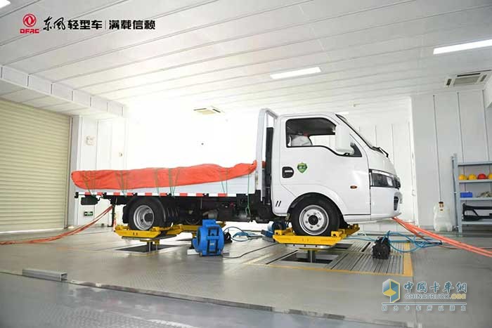東風(fēng)輕型車百家媒體品質(zhì)體驗(yàn)之旅活動