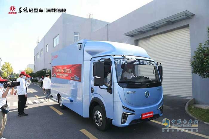 東風(fēng)輕型車百家媒體品質(zhì)體驗(yàn)之旅活動