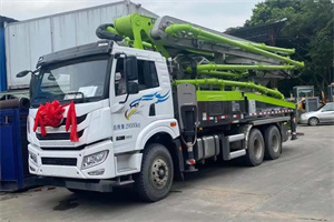 一機(jī)多用，解放青汽“凌云”43米泵車實(shí)力稱王!