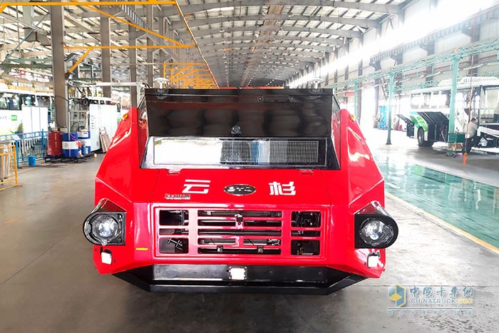 比亞迪無(wú)座艙式港口專(zhuān)用牽引車(chē)