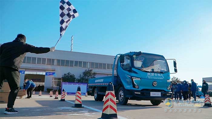 與圣誕節(jié)撞個滿懷  我是卡車人大賽收官站都傳遞了什么？