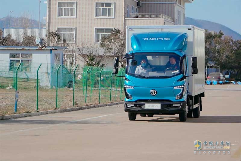 我是卡車(chē)人大賽日照站圣誕節(jié)開(kāi)賽  激情與榮耀齊飛