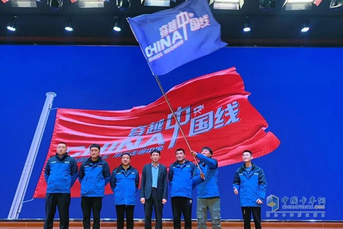 山東鑼響汽車 混合動(dòng)力掛車 新材料輕型半掛車