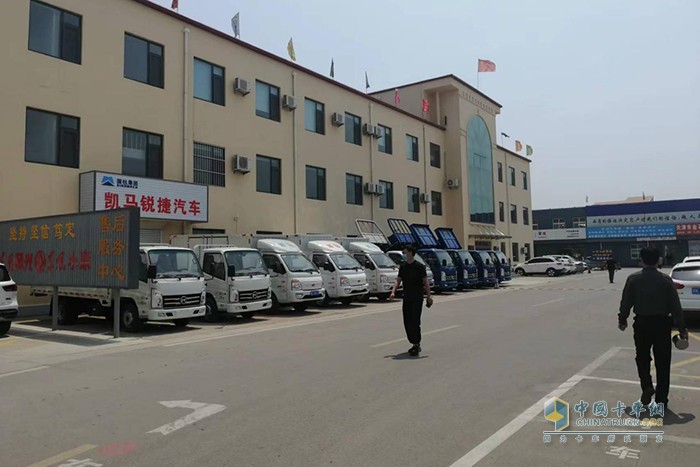 中國卡車網(wǎng) 走訪市場調查 汽車城
