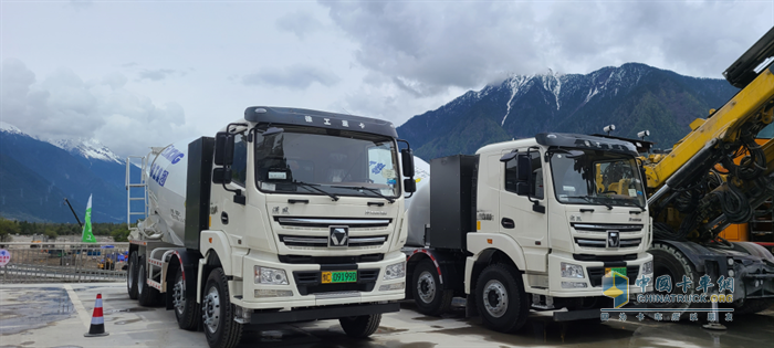 徐工純電動(dòng)攪拌車、渣土車極限施工通關(guān)川藏鐵路高難關(guān)卡