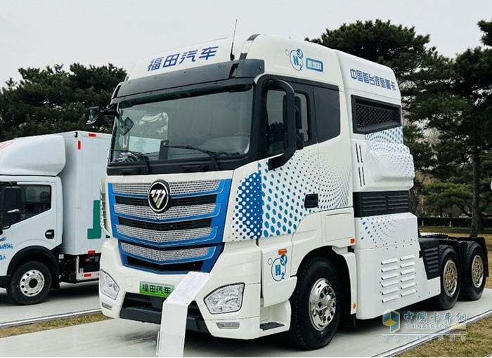 福田智藍(lán)歐曼液氫重卡亮相第八屆中國(guó)電動(dòng)汽車(chē)百人會(huì)論壇上