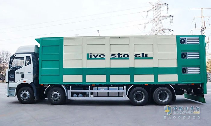 畜(雛)禽運(yùn)輸車(chē)