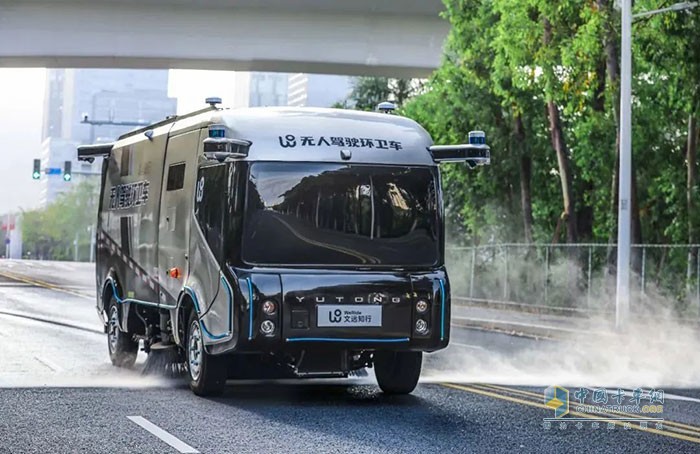 純電動自動駕駛掃路機(jī)