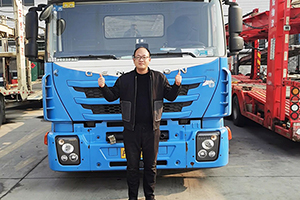 安全駕馭、高效盈利，紅巖轎運(yùn)車(chē)憑實(shí)力獲物流老板青睞