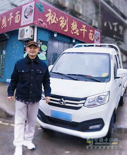 走進(jìn)江城，跨越王X1帶你尋味武漢“過早”