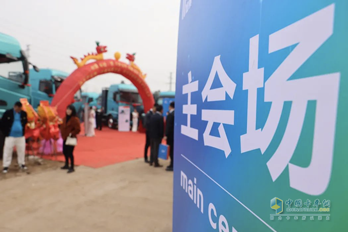 90輛新能源重卡交付成都，長(zhǎng)征汽車(chē)實(shí)現(xiàn)西南市場(chǎng)新突破