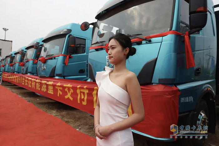 90輛新能源重卡交付成都，長(zhǎng)征汽車(chē)實(shí)現(xiàn)西南市場(chǎng)新突破