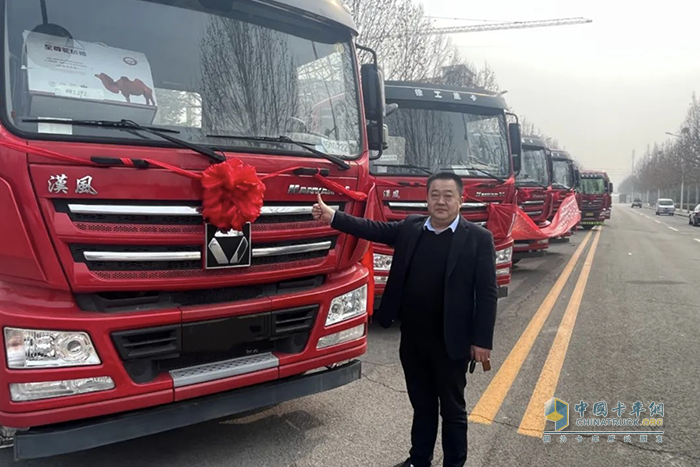 徐工LNG牽引車批量交付山西 為當地煤炭運輸發(fā)展貢獻強勁動力
