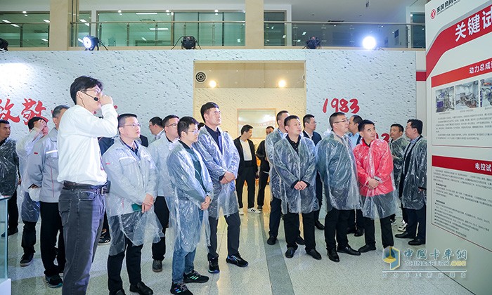 回望研發(fā)四十載，東風(fēng)商用車將超越自我砥礪前行