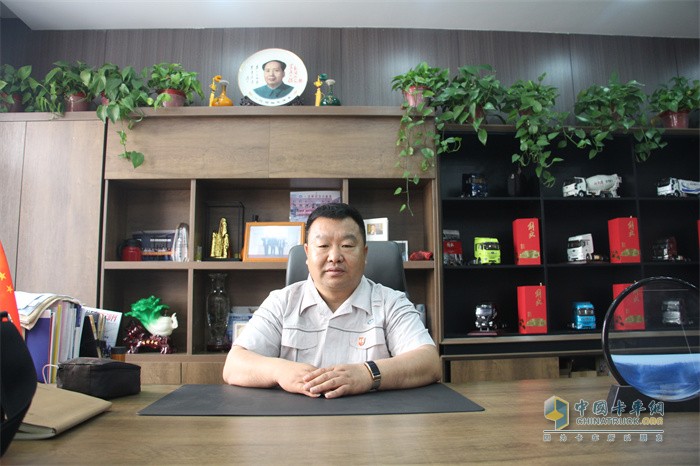 一汽解放維修技術(shù)專家、大成(全國(guó))放心汽修連鎖總經(jīng)理陳國(guó)剛