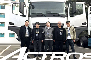 坐擁3輛奔馳Actros，張保軍成運輸圈“卷王”