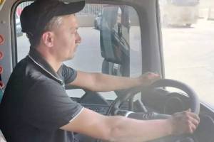 阿布拉江：動力足、效率高，東風天龍牽引車我們都認可！