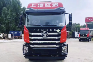 “氣”場(chǎng)全開(kāi)！紅巖杰虎H6 LNG牽引車(chē)助力卡友們高效運(yùn)營(yíng)！