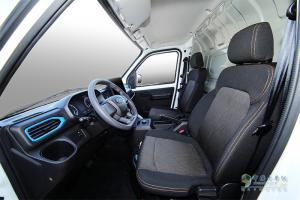 江淮1van 藍(lán)貓M1 2023款 國軒精英版 2.7T 2座 4.745米純電動廂式運輸車40.55kWh?